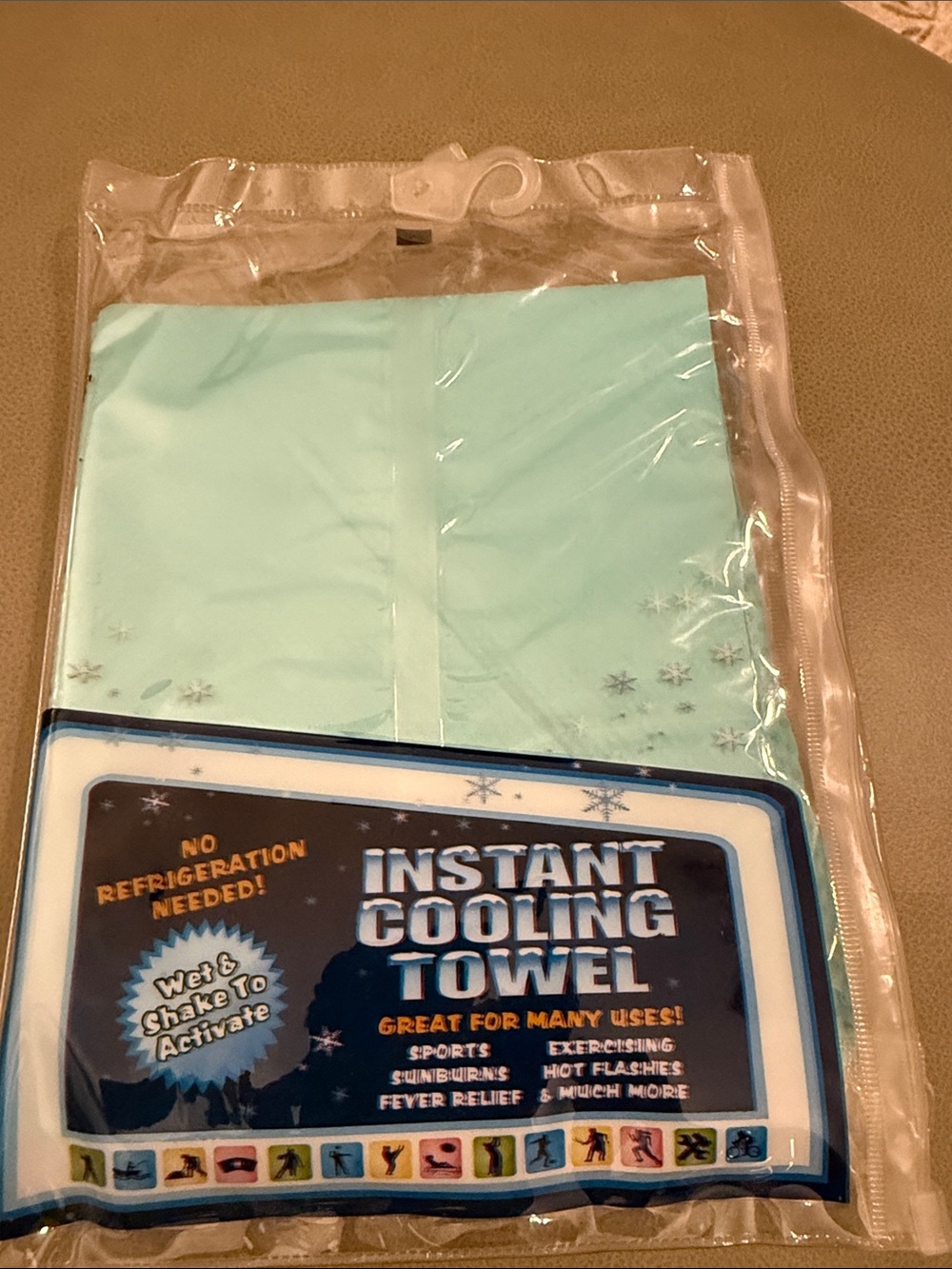 Chill Skinz Instant Cooling Hand Towel - Light Aqua
